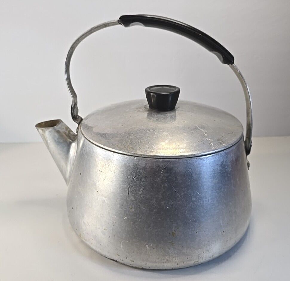 Vintage BUCKEYE Aluminum Woodstove Teapot Tea Kettle with handle large 1950's