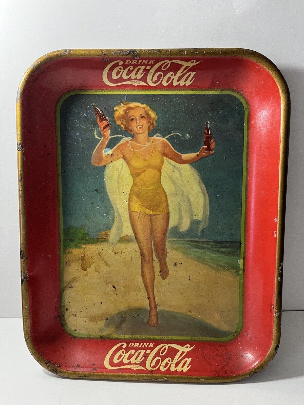 VINTAGE 1937 COCA COLA ADVERTISING TRAY RUNNING GIRL IN YELLOW BATHING SUIT