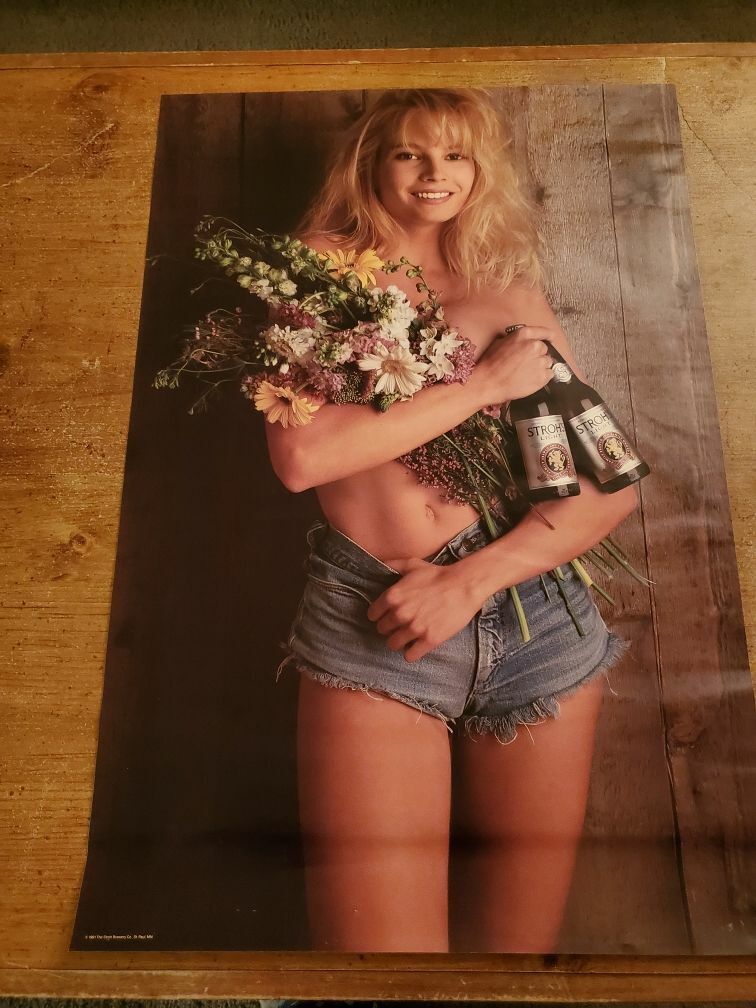Sexy Vintage Strohs Light Poster Girl~1991~18 x 27