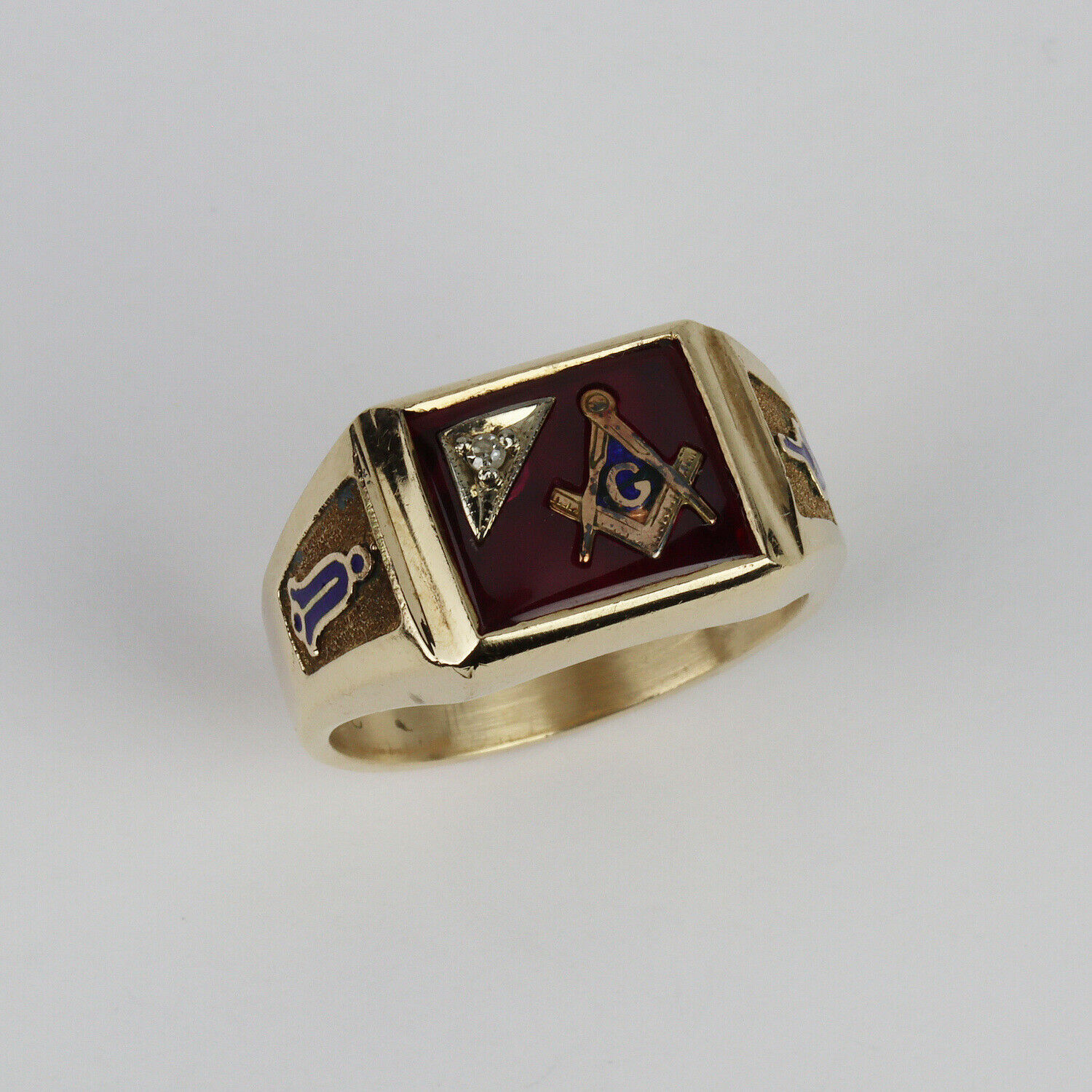 Vintage 10k Yellow Gold, Diamond Men's Freemason Masonic Ring Size 10
