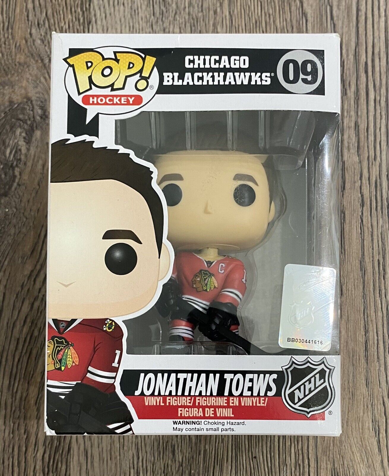Funko Pop NHL Hockey - Chicago Blackhawks: Jonathan Toews #09 BOX FLAWS
