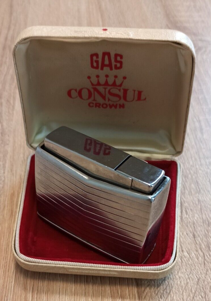 Consul Crown. Antique gas lighter. 1970-80 good condition