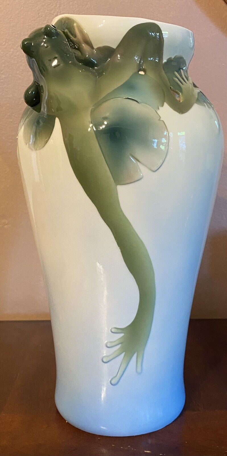 FRANZ Amphibia Collection Tall Vase Frog Lily Pads Porcelain XP1696