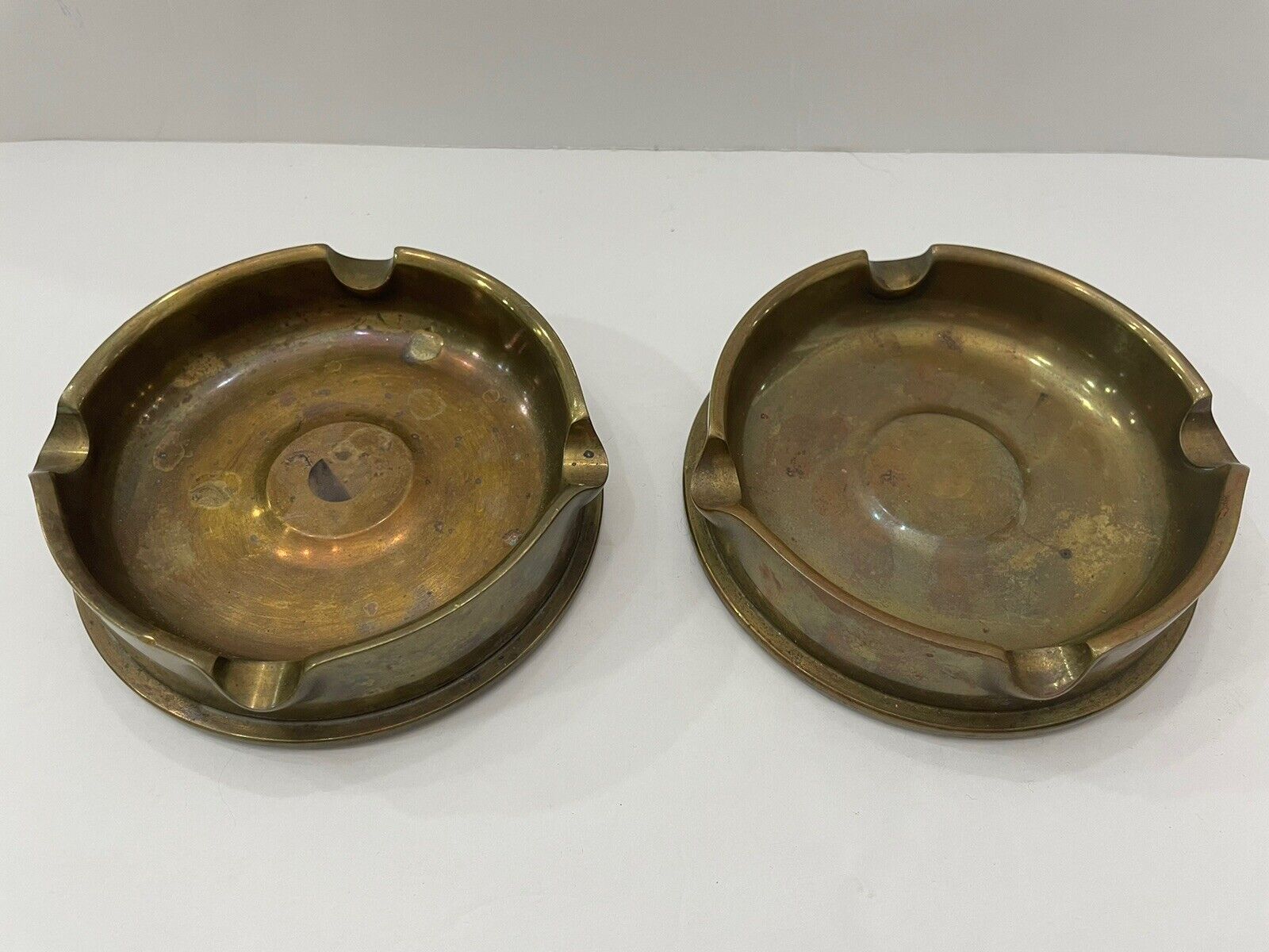 Pair Of Vintage Solid Brass Round Ashtrays Total Weight 2177 Grams
