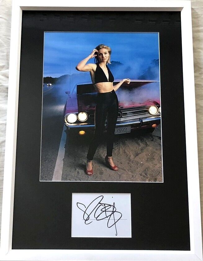 Cameron Diaz autograph autographed signed auto framed with sexy 10x13 photo JSA