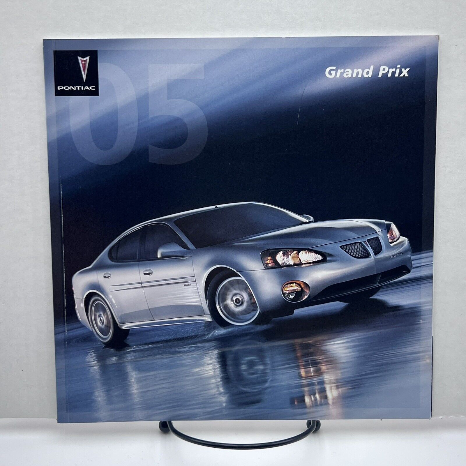 2005 Pontiac Grand Prix Sales Brochure