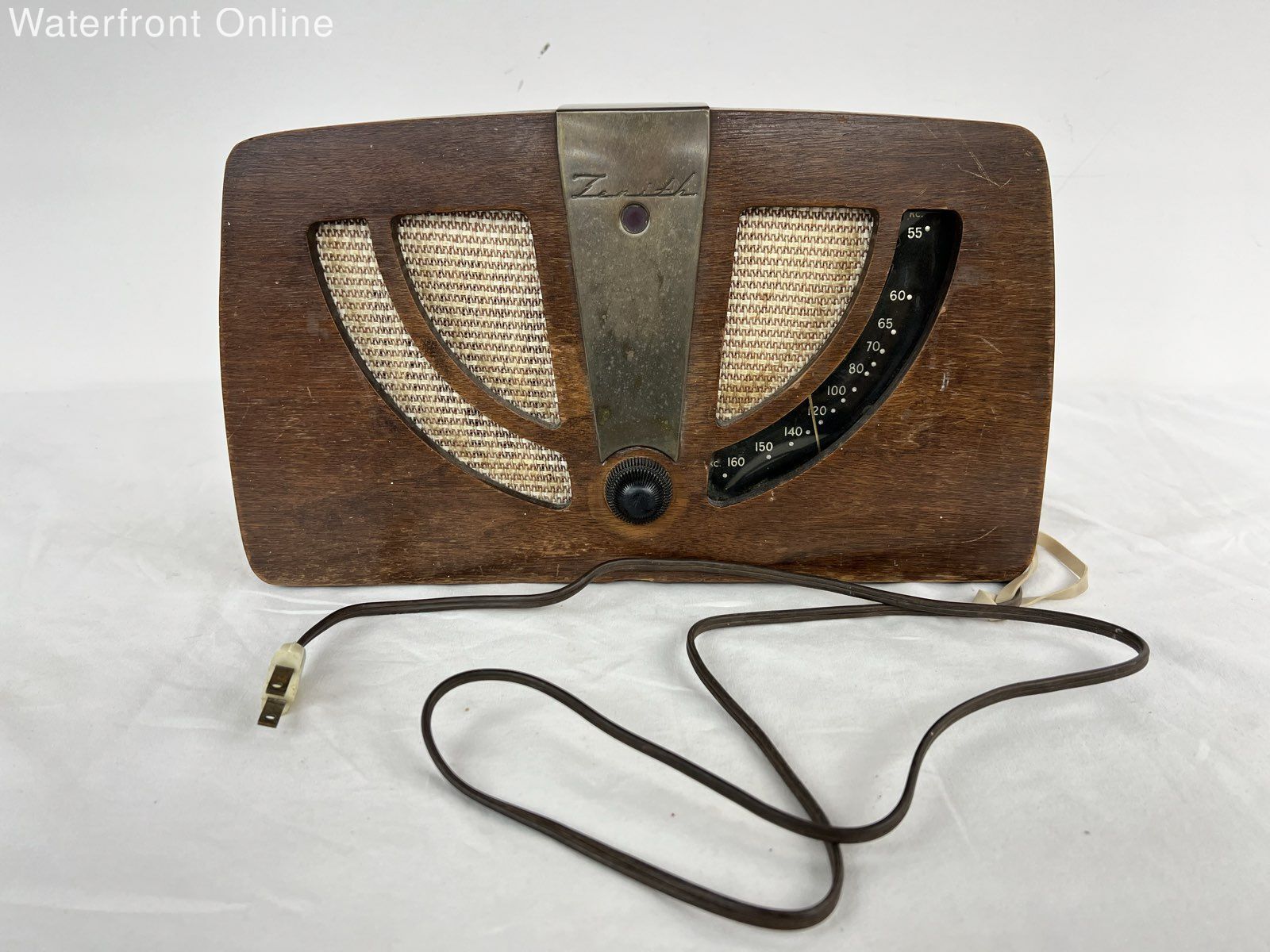 Vintage Zenith Model 6D030-Z Tube Radio - WORKS