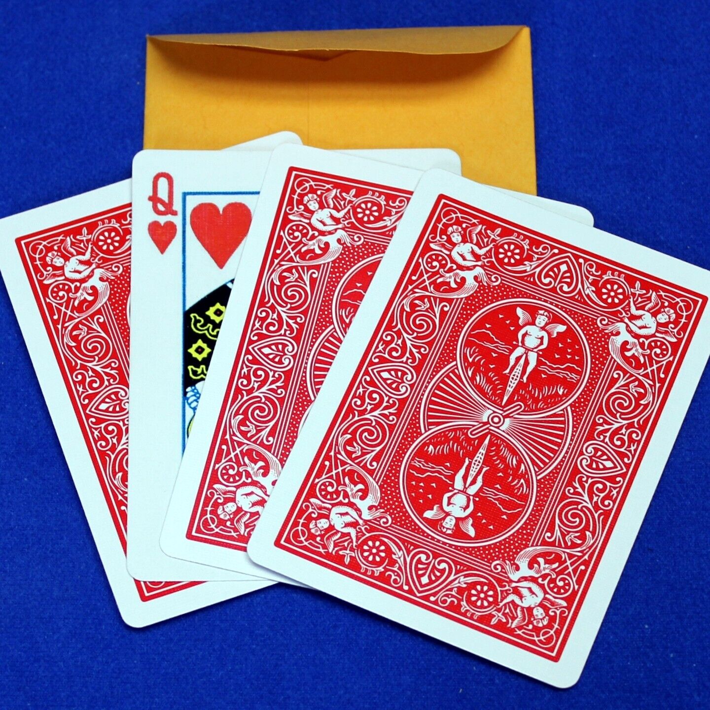 Parade of Four Queens - Packet Trick - Bicycle Card Magic - Dream Cards