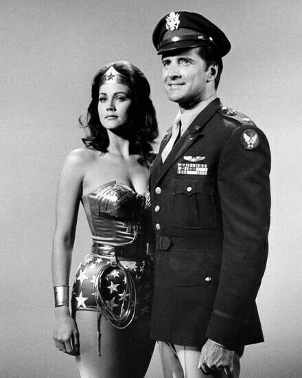 Wonder Woman TV Lynda Carter in uniform Lyle Waggoner as Steve 24x36 Poster