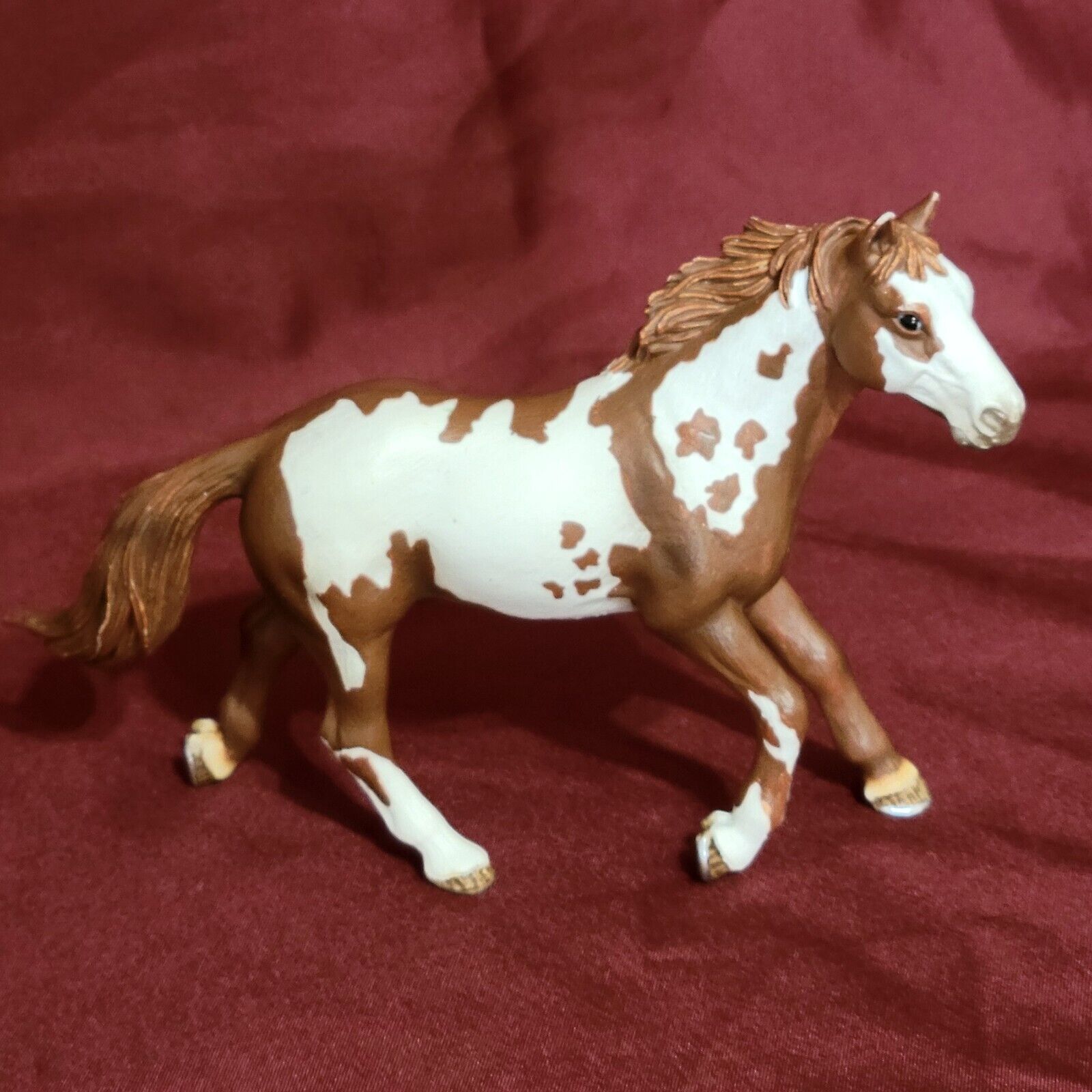 2006 Schleich Brown & White Paint Pinto Stallion Horse Animal Figure