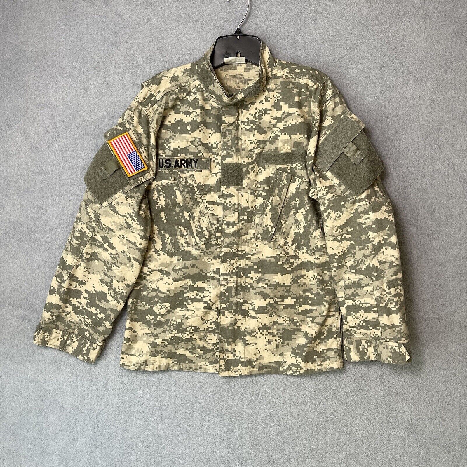 Rothco Ultra Force Combat Shirt XS Army Camouflage Combat Flag Patch Jacket USA