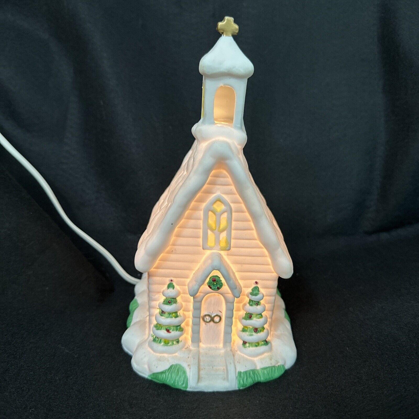 Vintage Lighted Porcelain Church Christmas Around The World In Original Box