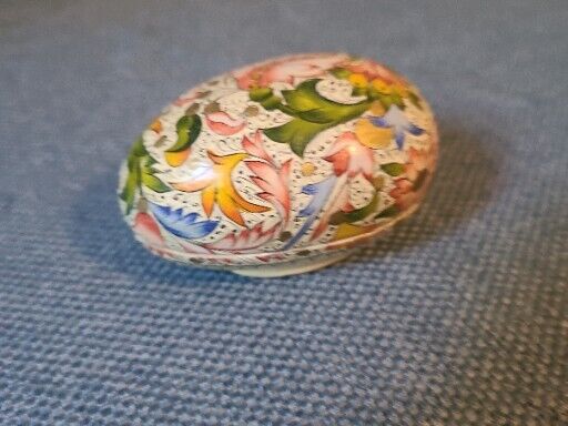 Vintage Fetco India Kashmir Hand Made Trinket Box Egg Shaped Papier-mâché