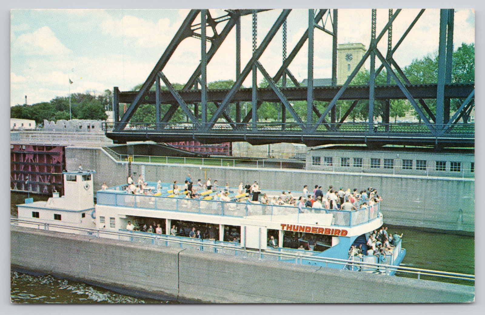 Postcard Davenport, Iowa River Excursion Boat Thunderbird Government Bridge A612
