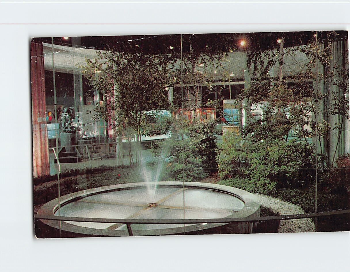 Postcard Indoor-Outdoor Garden Corning Glass Center New York USA