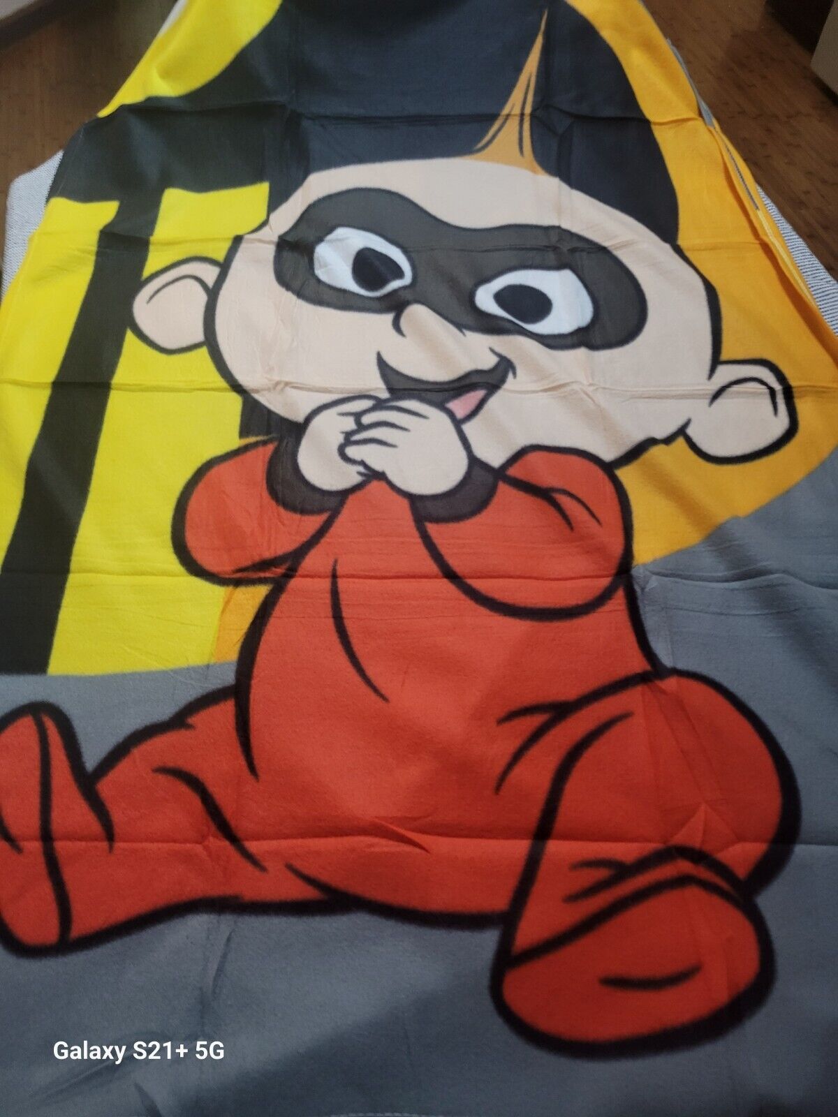 Disney Incredibles 2 Throw Blanket  2 For Sale 1 Sale Each