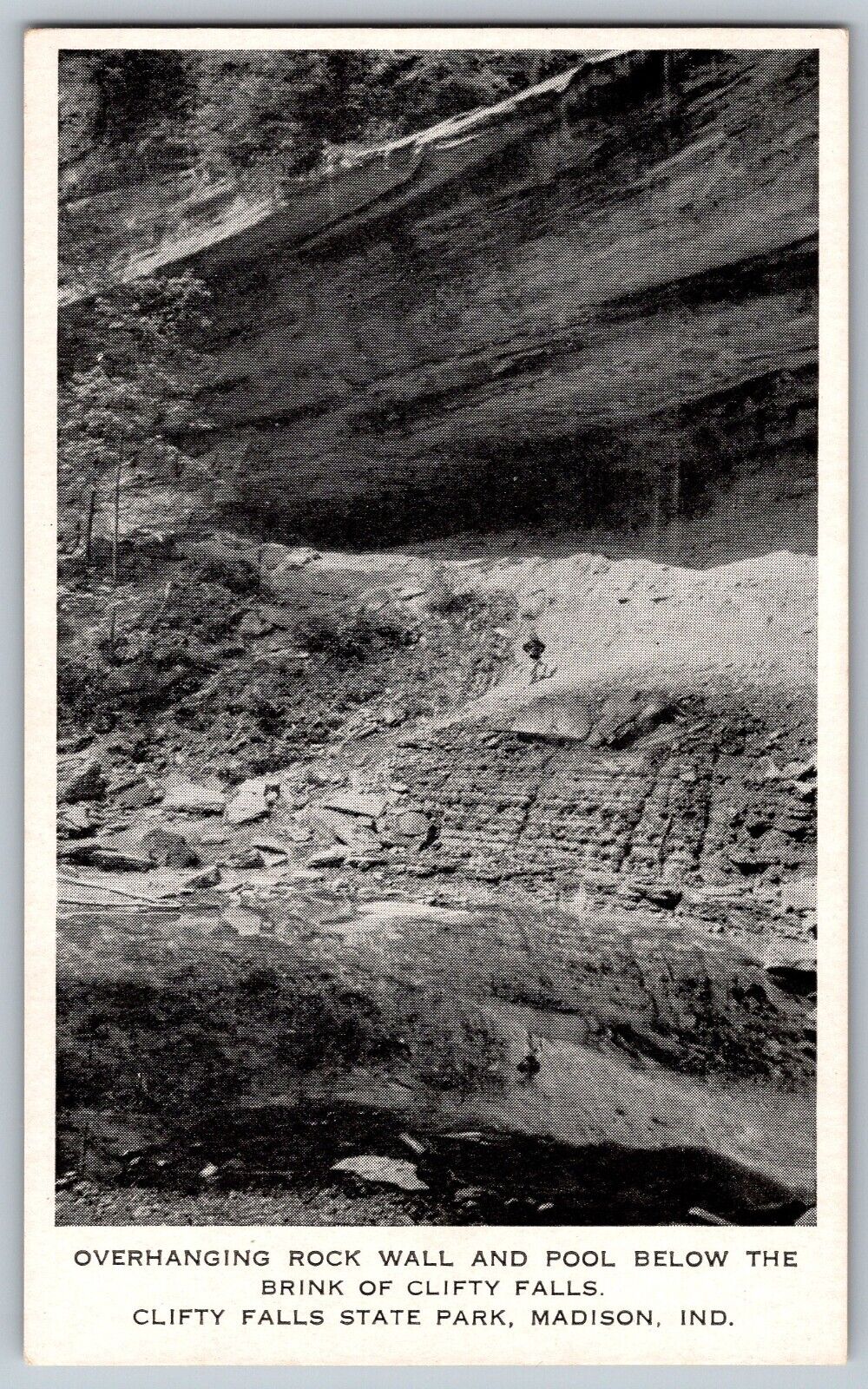 Madison, Indiana - Overhanging Rock Wall & Pool - Vintage Postcards - Unposted