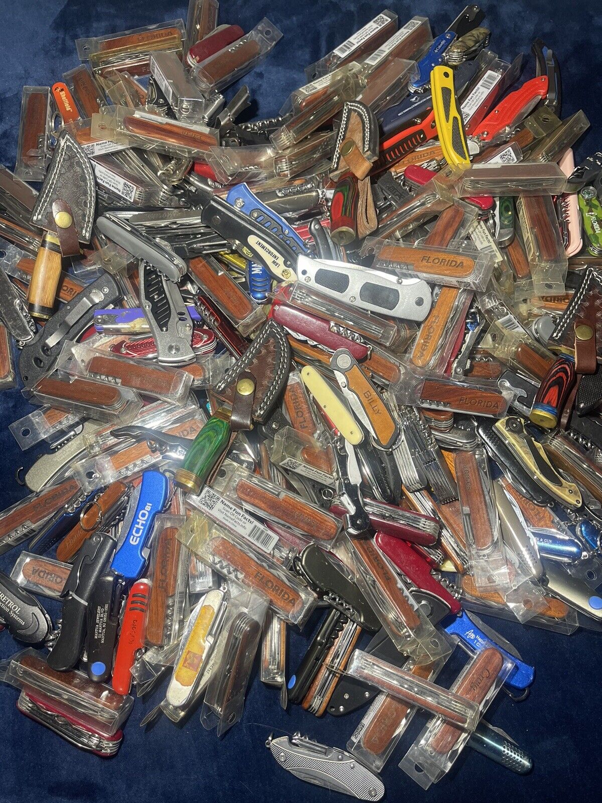 TSA Confiscated Pocket Knives/ Multitools Lot