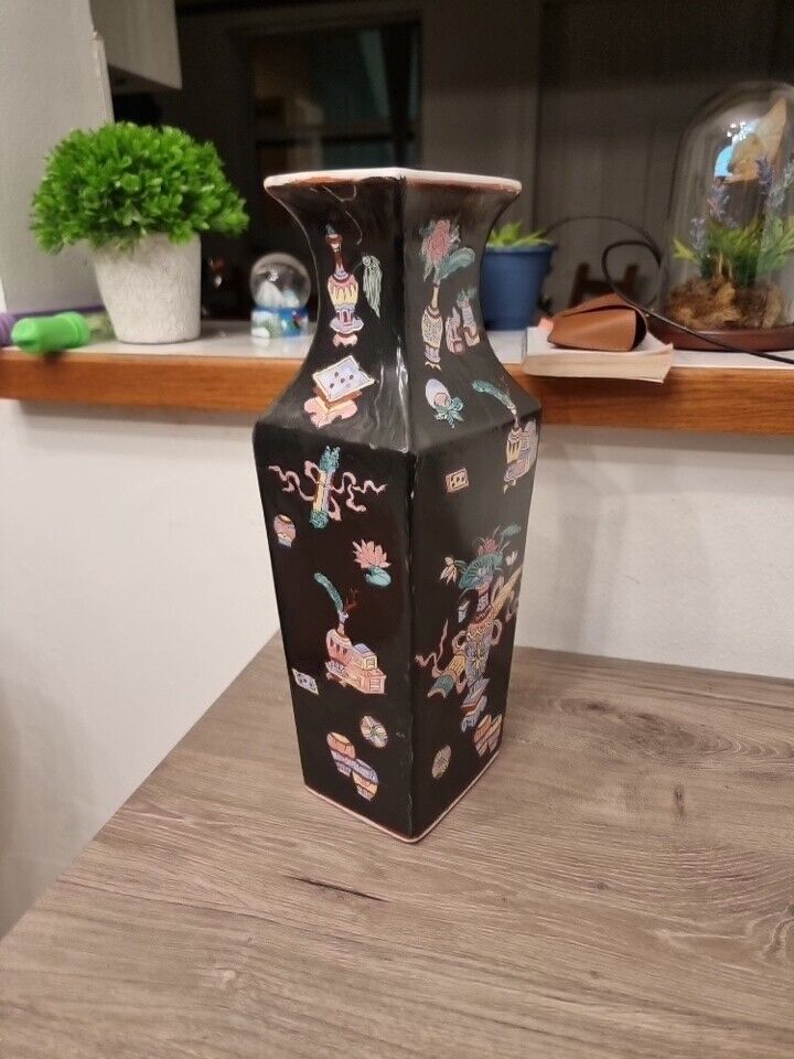 Vintage Chinese Zhongguo Zhi Zao Famille Noire Vase w/ Auspicious Symbol Dec.