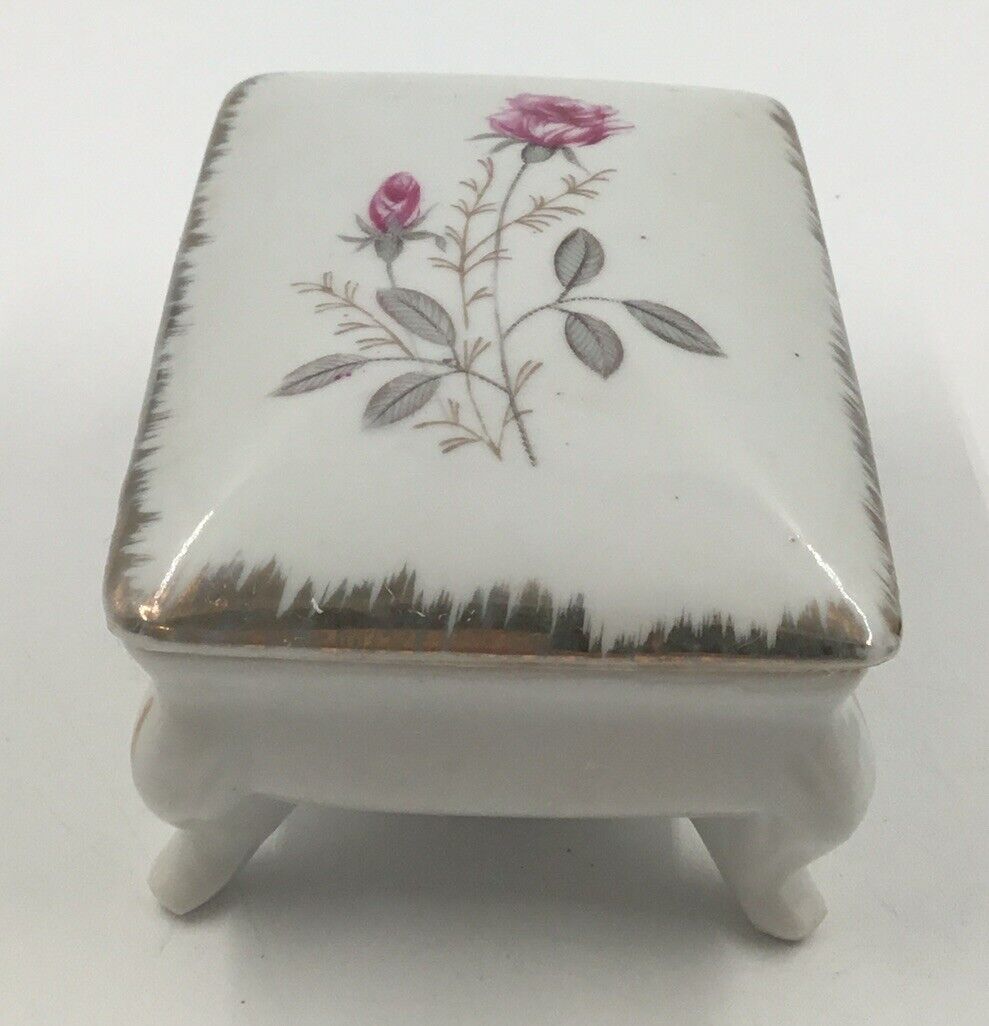 Vintage Romantic Covered Trinket / Ring Dish With Roses & Gold