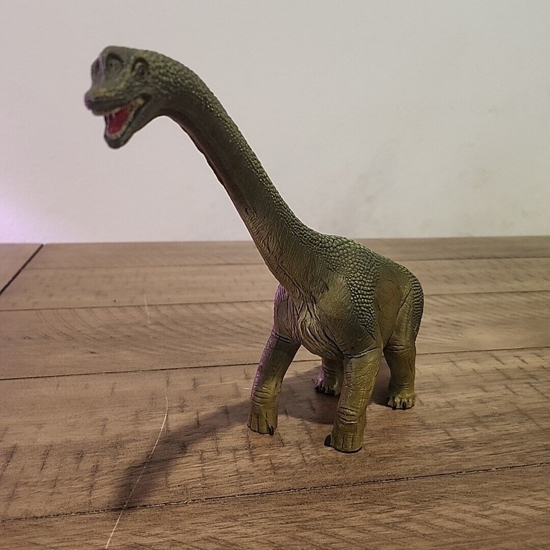 Schleich Pebble Textured Green Brachiosaurus Dinosaur 2016 Model Highly Detailed