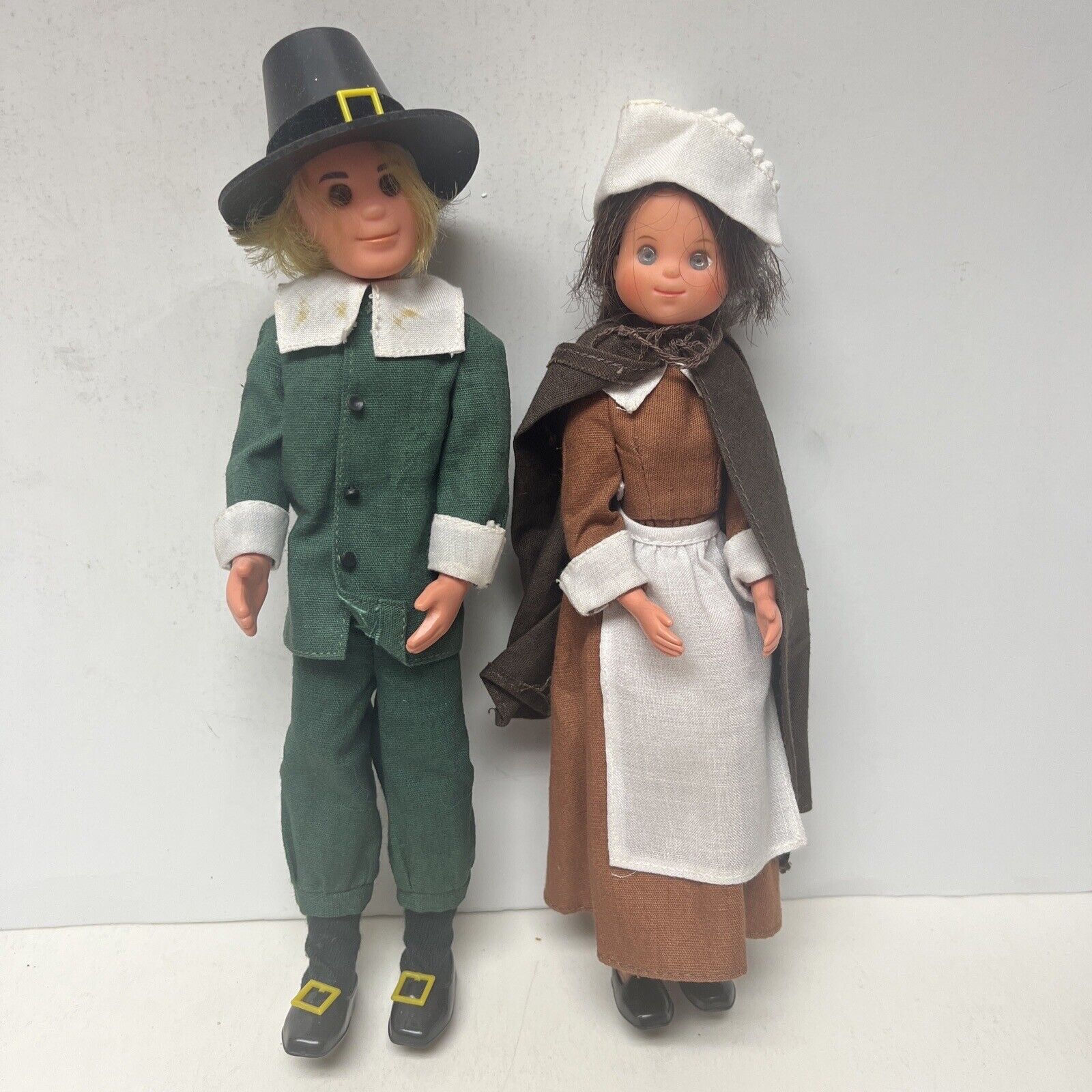 Lot 2 Pilgrims dolls