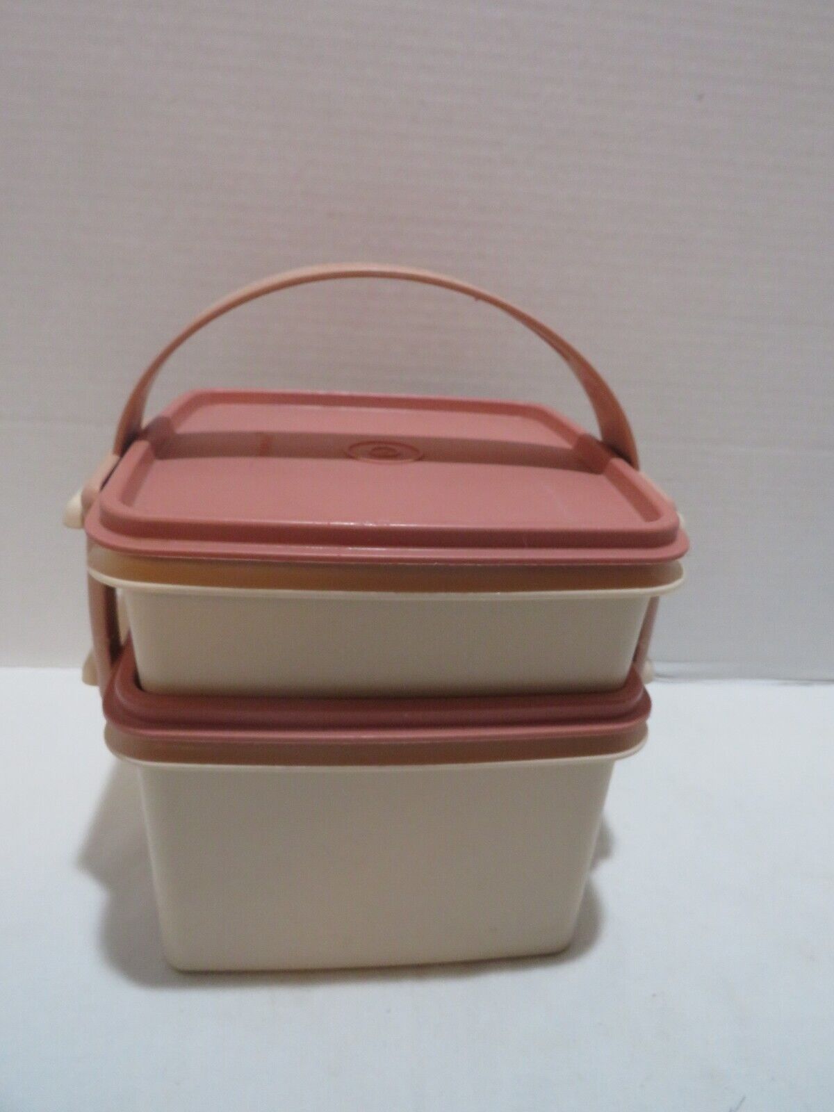 VTG TUPPERWARE LUNCH CONTAINER SET W/HANDLE & 2 CONTAINERS W/LIDS/ROSE