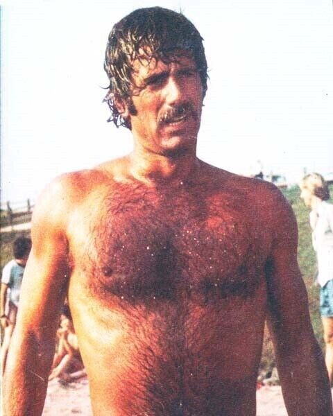 Sam Elliott beefcake barechested with wet hair from Lifeguard 1976 5x7 photo