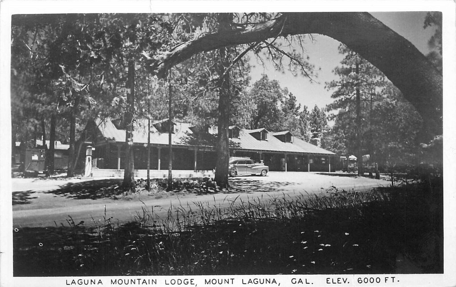 Postcard RPPC California Mt Laguna Mountain Lodge autos roadside 23-1572