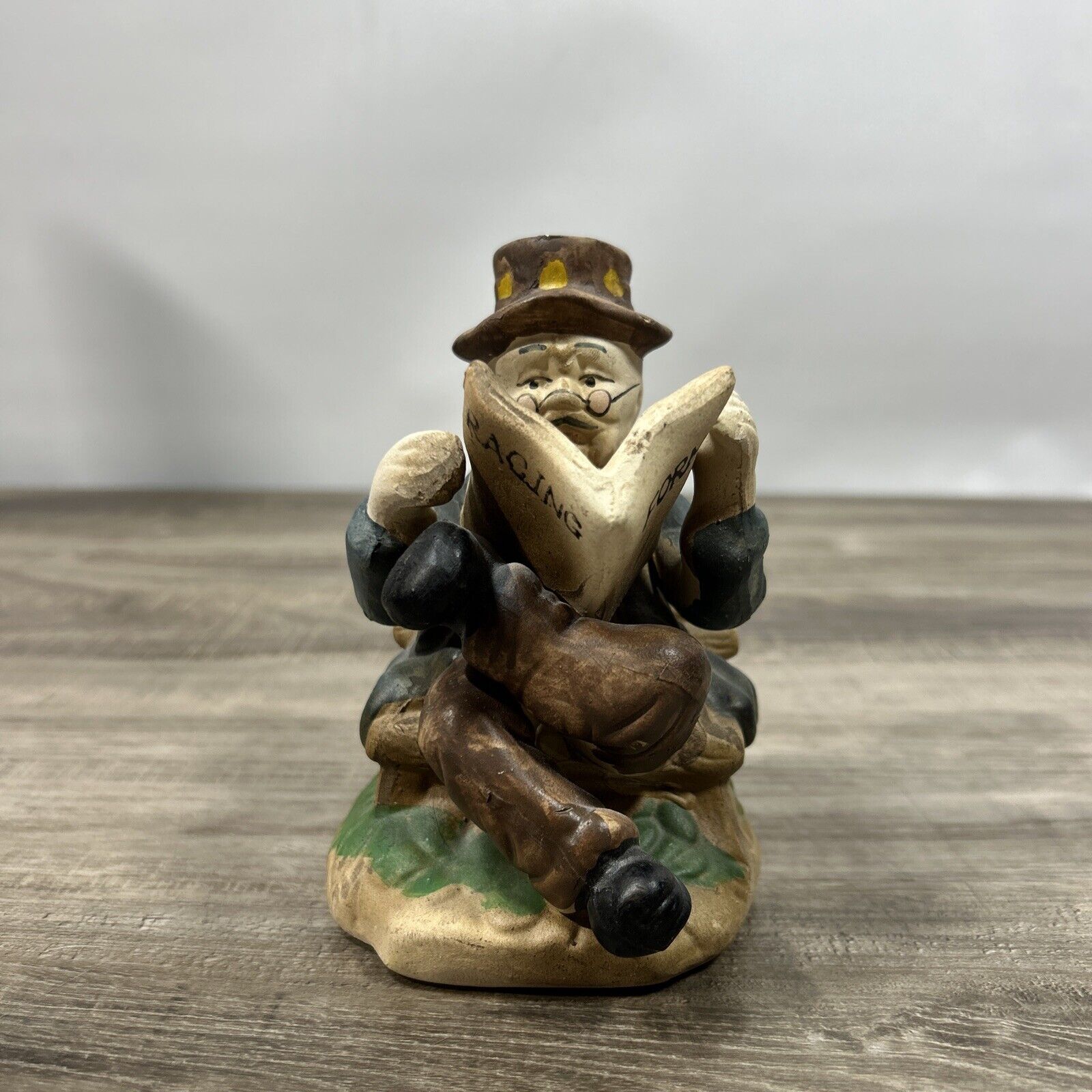 CAPIDIMONTE OLD MAN READING RACING FORM FIGURINE STATUE Hand painted BY Himark