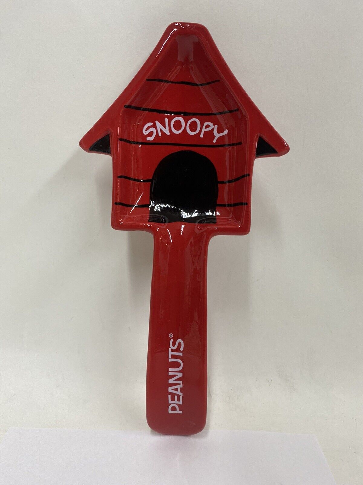 Peanuts Snoopy Red Dog House Spoon Rest Stoneware 9.5-in Long NEW