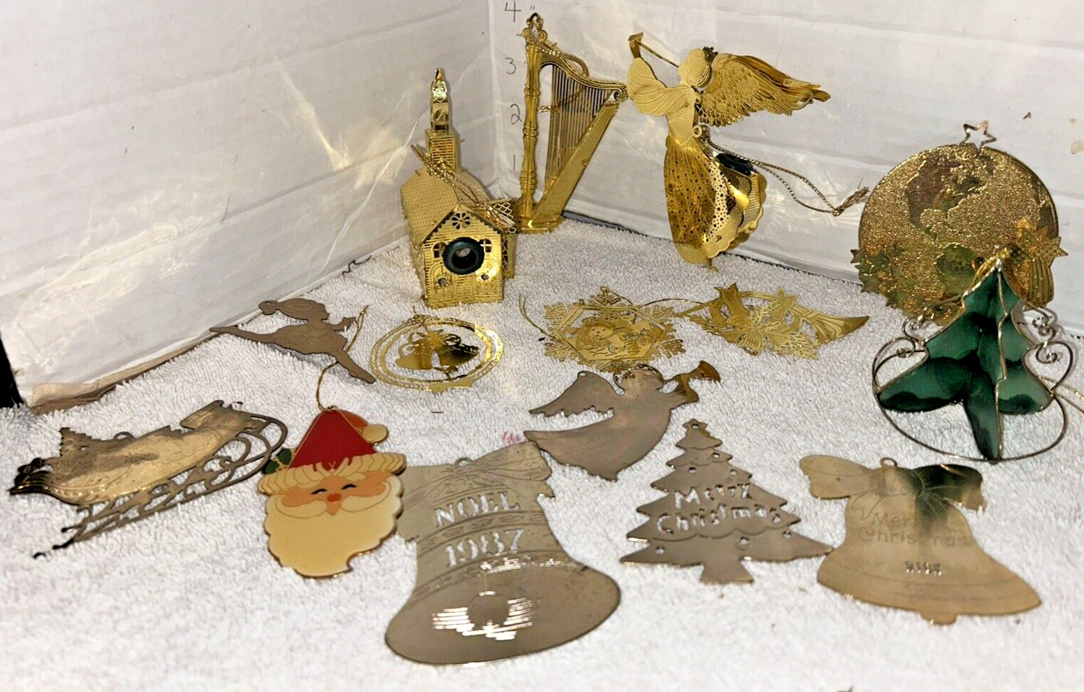 Vintage Christmas Tree Gold Metal Ornaments {Z}