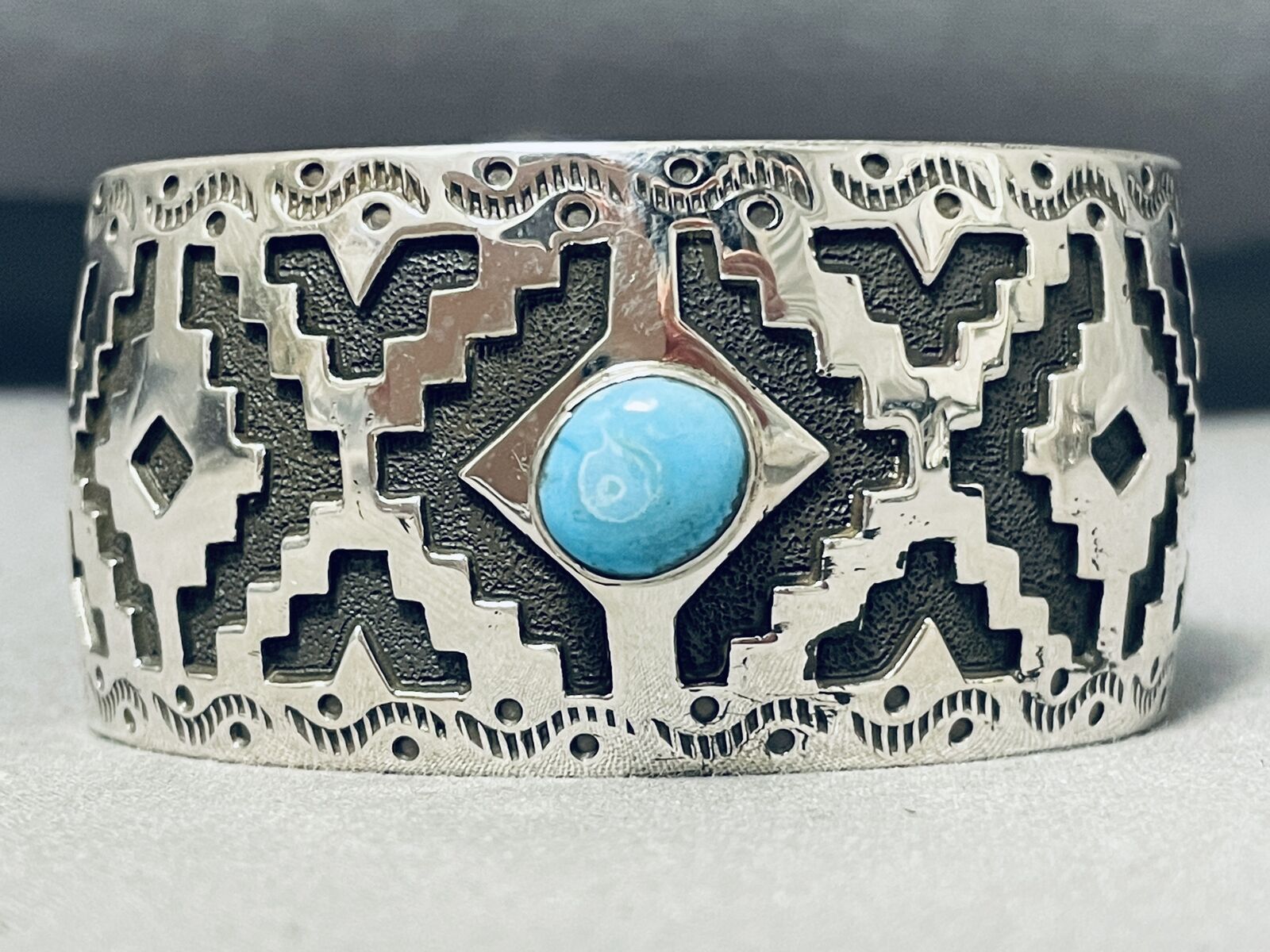 SUPER INTRICATE NAVAJO TURQUOISE STERLING SILVER BRACELET