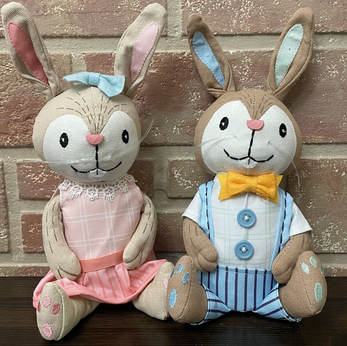 Target Spritz Easter Bunnies Rabbits Fabric Decorative Shelf Sitter Set