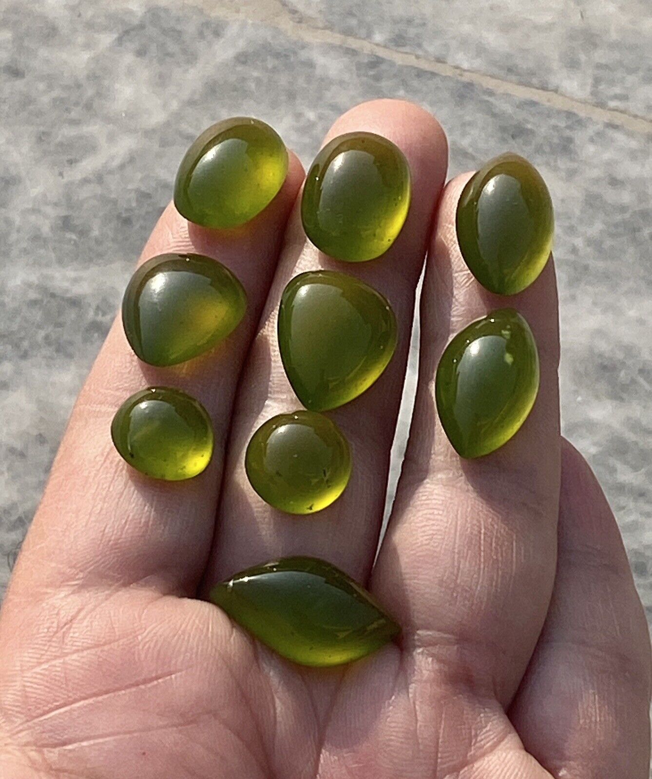94 Cts Best Quality  Transperent  Grape Serpentine Jewelery Sizes -Afghanistan