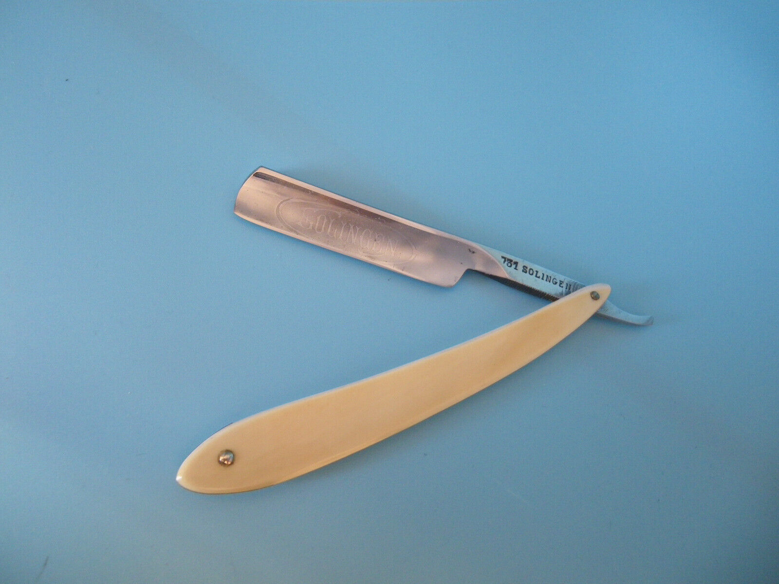 OLD STRAIGHT RAZOR - CABBAGE CUT 5/8 Small Model - 731 Solingen - SHAVE READY