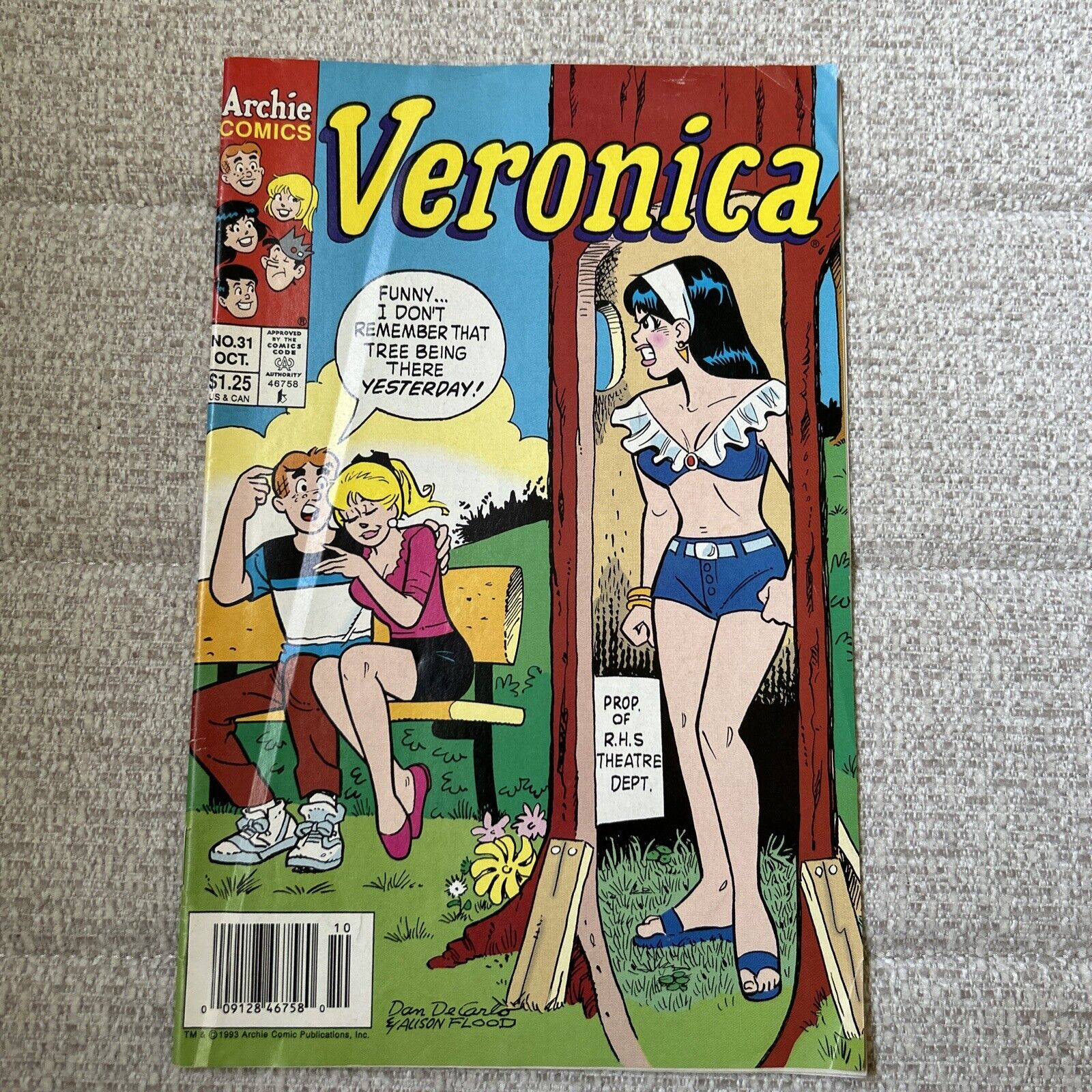 VERONICA #31 Newsstand Sexy Outfit Cover By Dan DeCarlo Archie Comics 1993