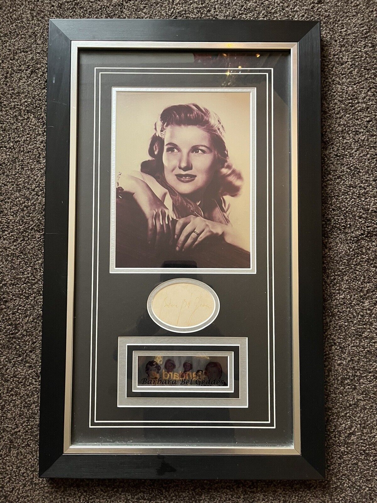 BARBARA BEL GEDDES (US) 25 x15  FRAMED SIGNED CARD  & PICTURE ON A METAL PLAQUE.