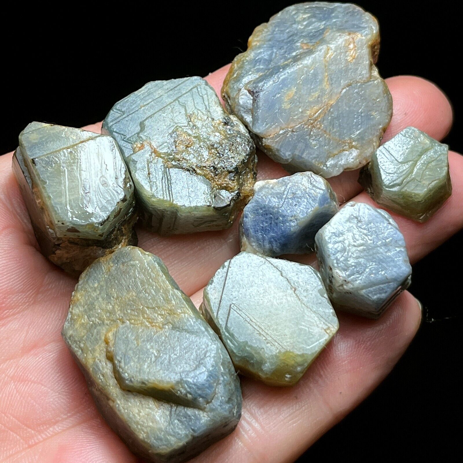 121g8pcs Natural Blue Corundum Ruby Crystal Rough Mineral Specimen  C287