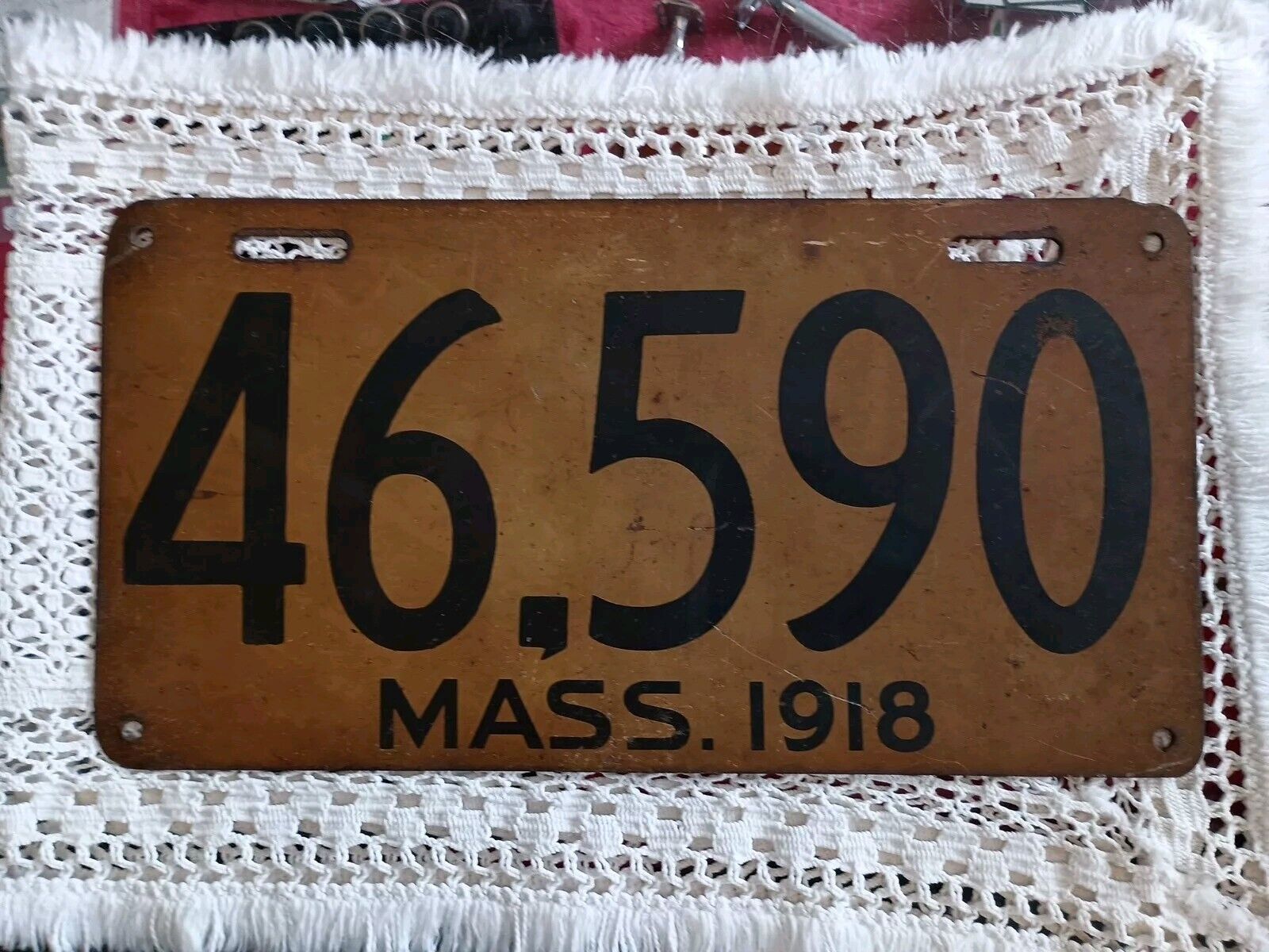 Antique 1918 Massachusetts License Plate 46,590.Mass. Blue Numbers On White