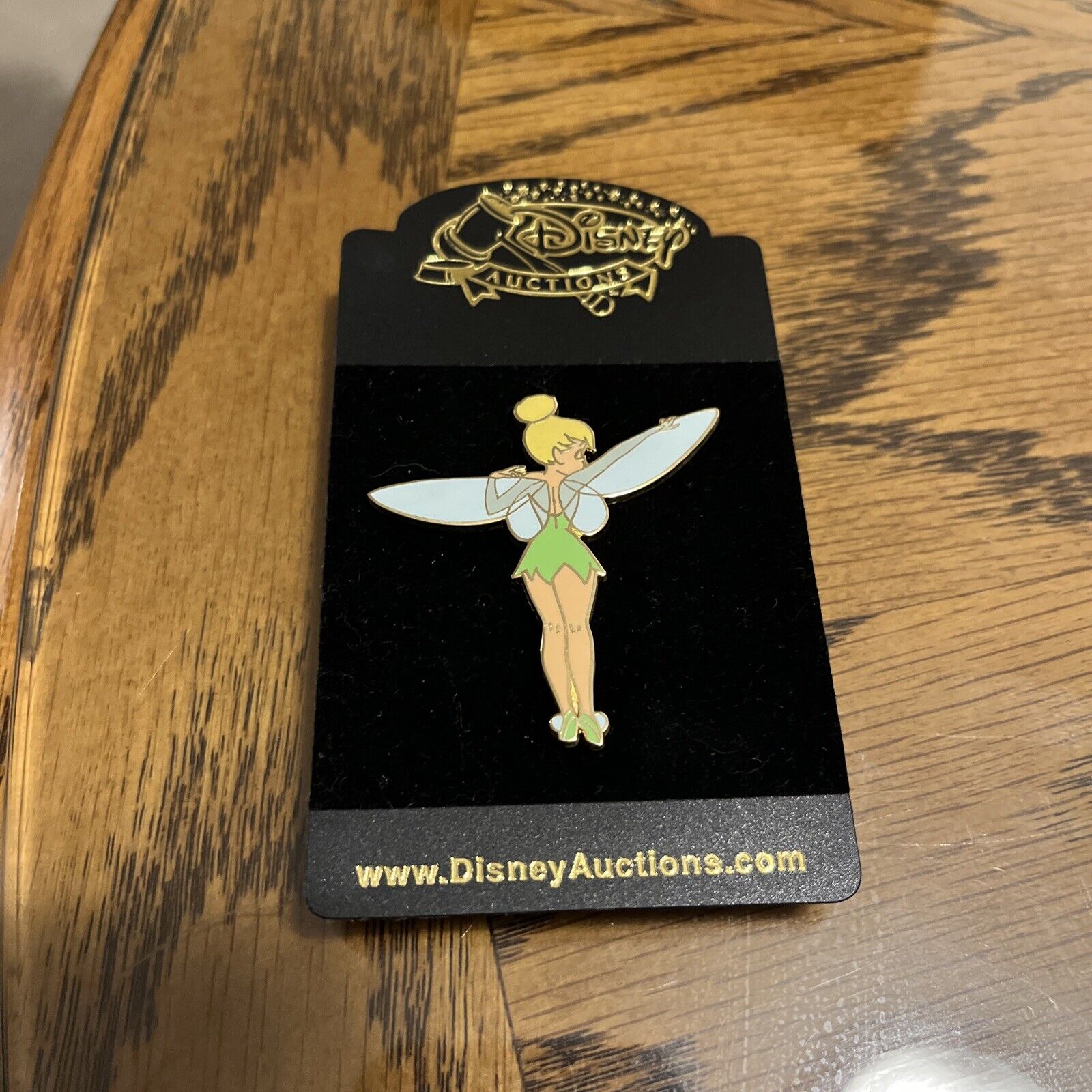 Disney Auctions Think Stretching Her Wings Tinkerbell LE 1000 Pin On Card