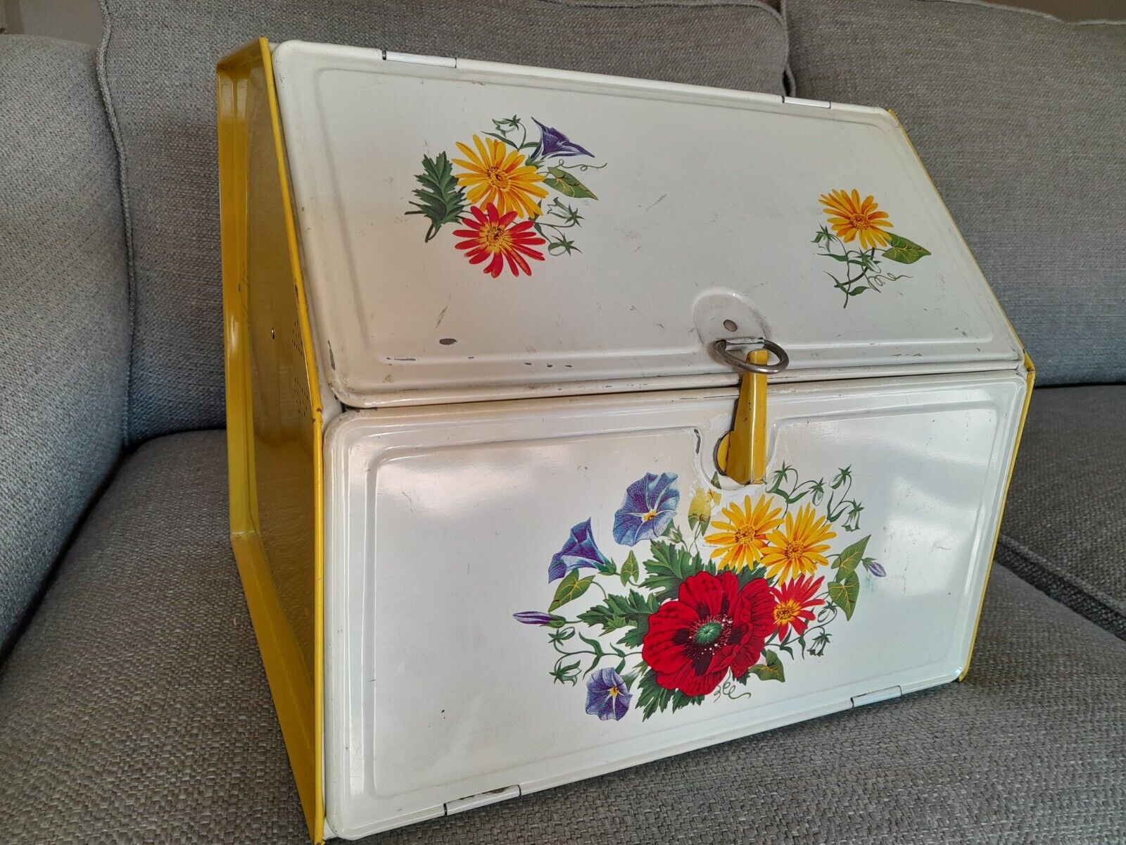RARE Vintage 1940's Tin Pie Safe Bread Box Combo Yellow Red Blue Floral Latched