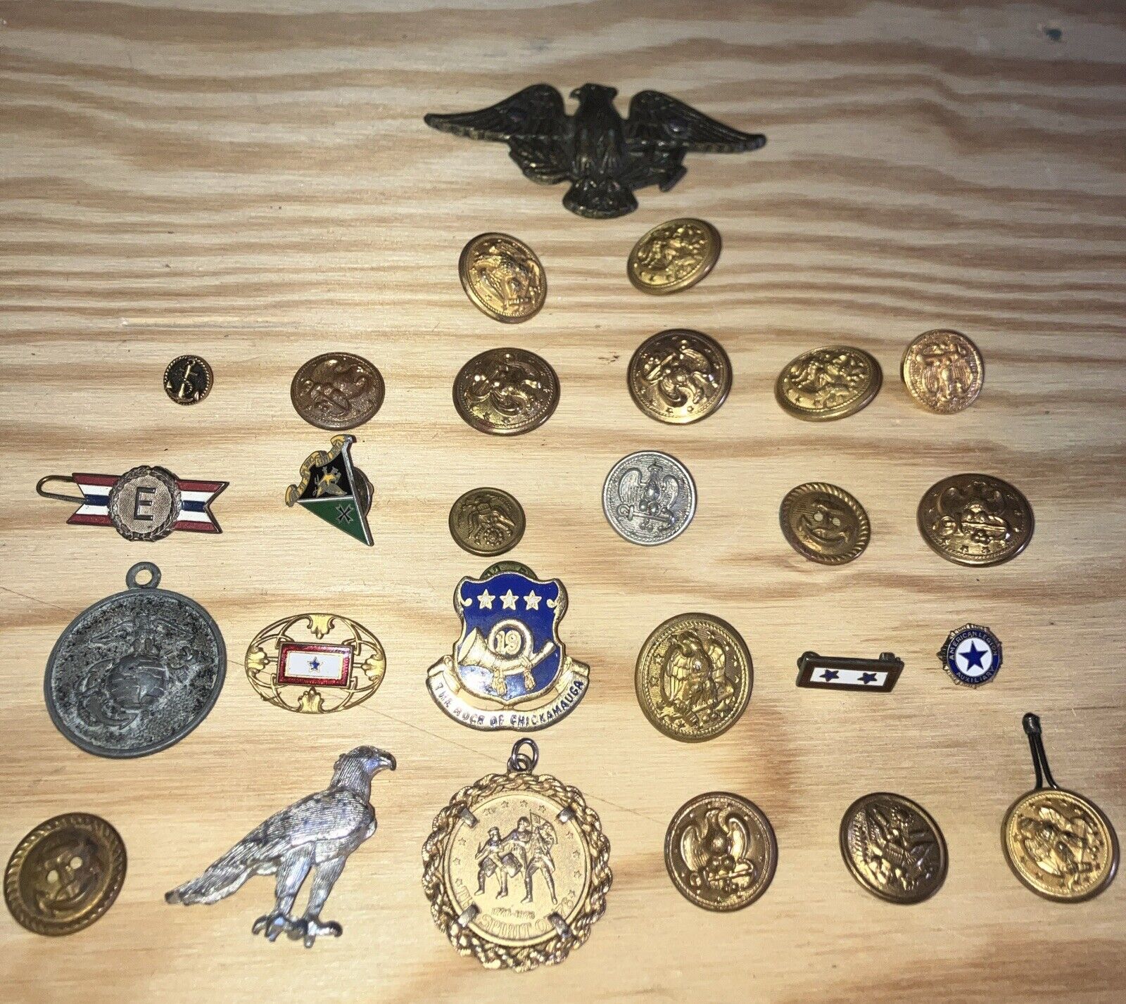 RARE SET LOT ARMY MILITARY ITEMS PINS MEDALS BUTTONS See All Pictures RARE WWII