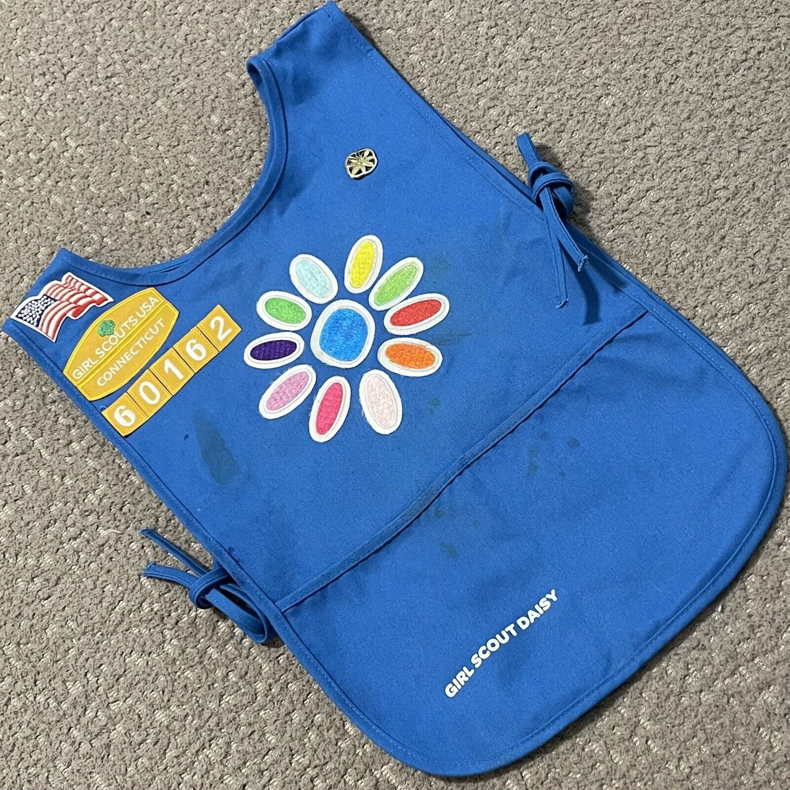 Girl Scouts Daisy Vest Blue Connecticut USA 60162 Badges Patches Pins