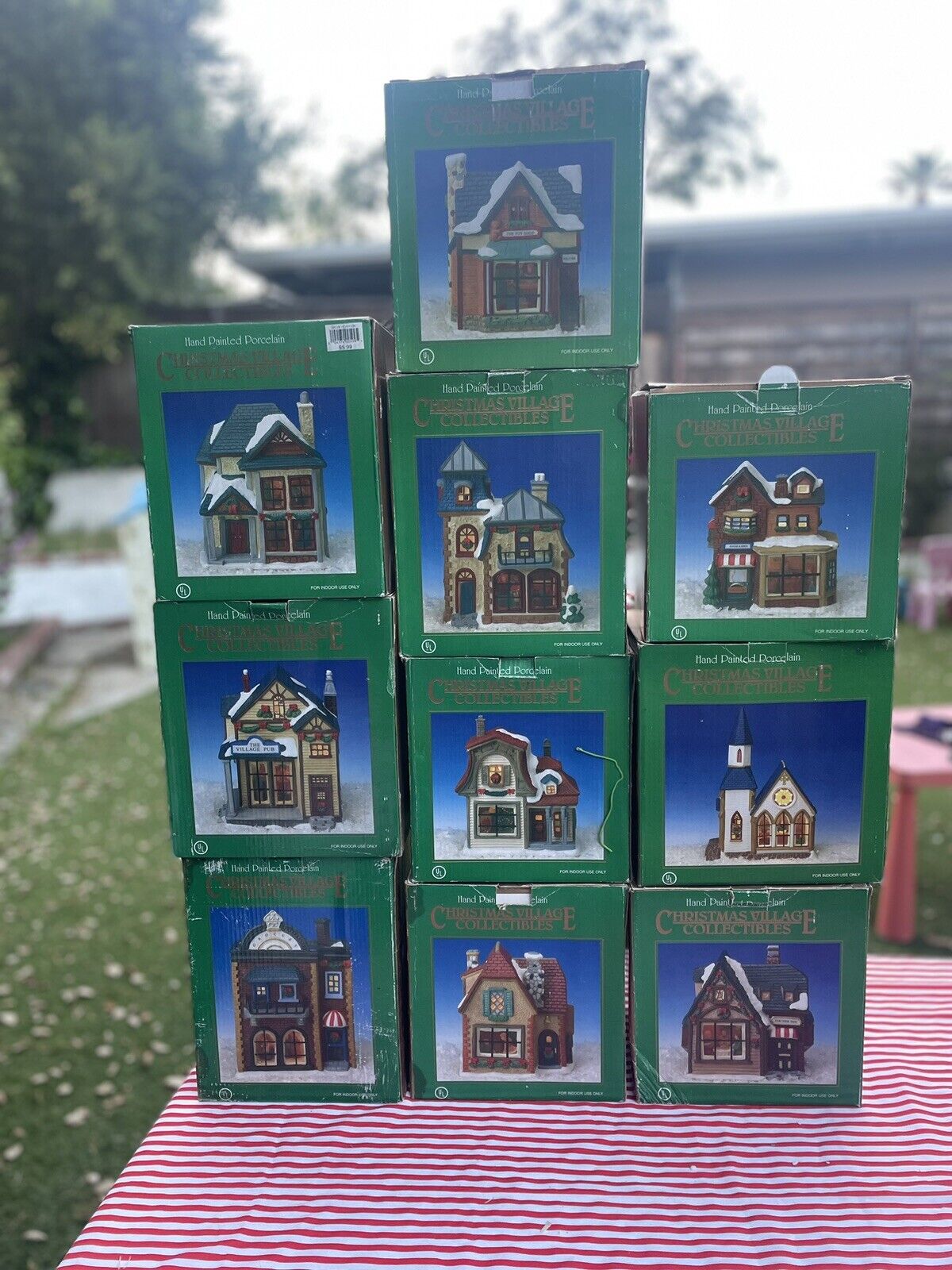 Lot Of 10 hand painted porcelain Christmas Village Collectibles