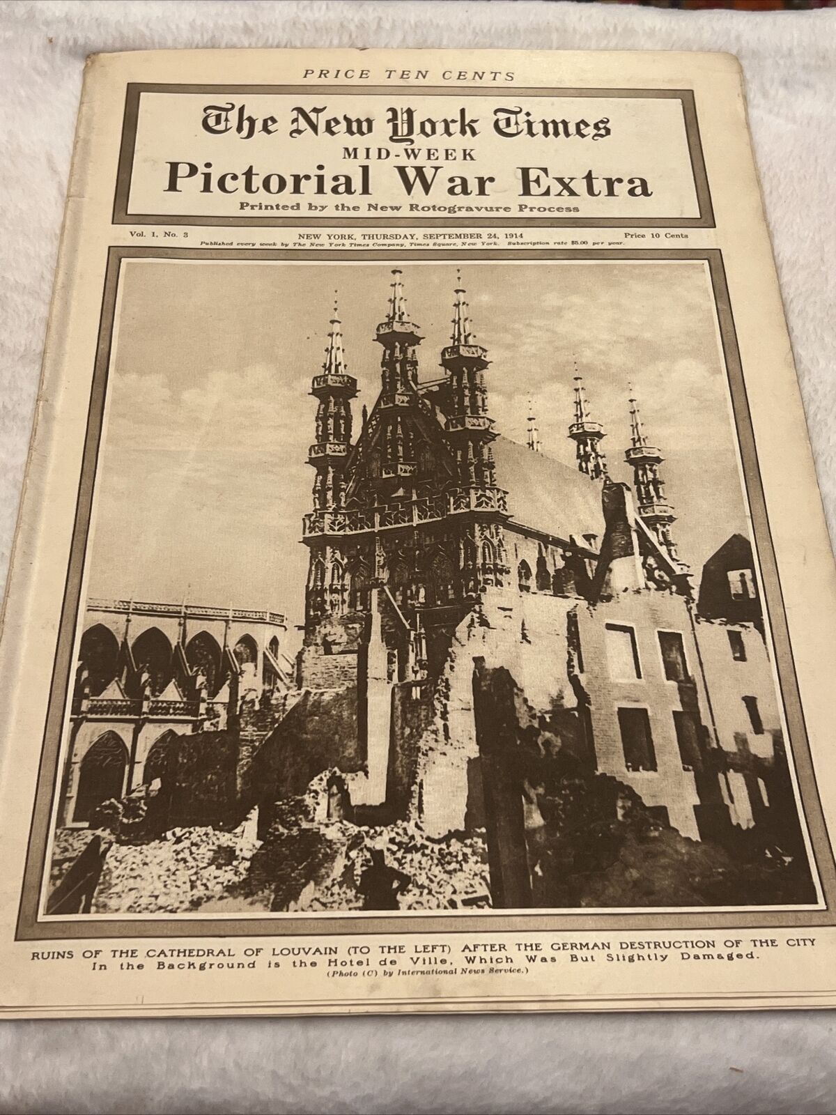 WWI Mid Week Pictorial  Ruins Of The Cathedral Of Louvain FD98Q