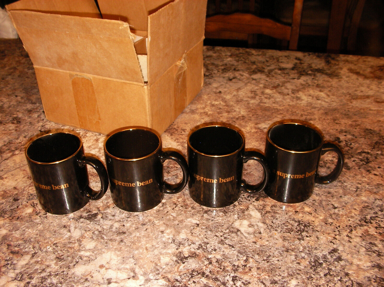 Vintage Folgers Coffee Mug Promo Set of 4 gourmet supreme. NIB . BLACK & Gold