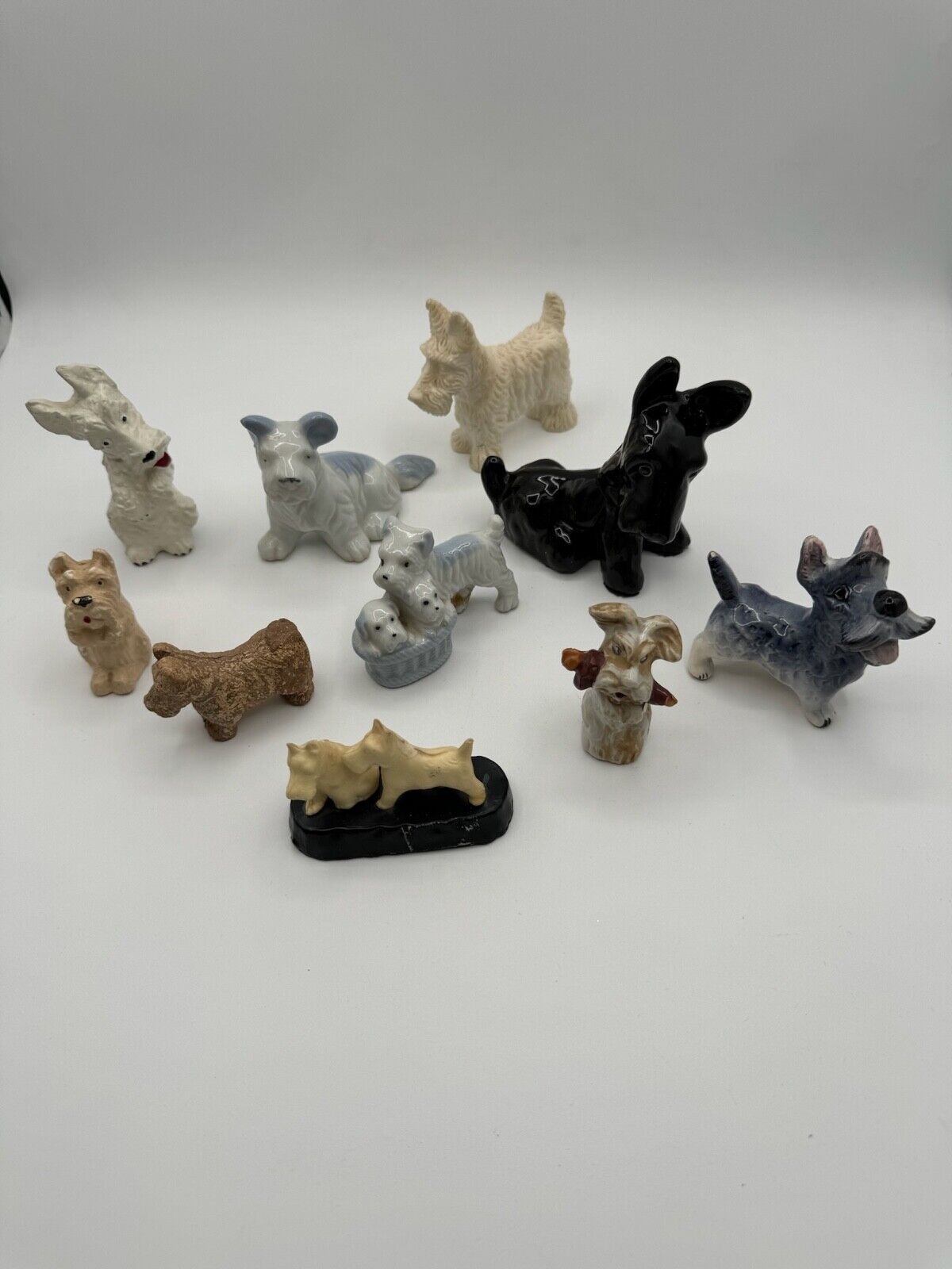 Vintage Antique Collection Lot of 10 Scottish Terrier Scottie Dog Figurines Toy
