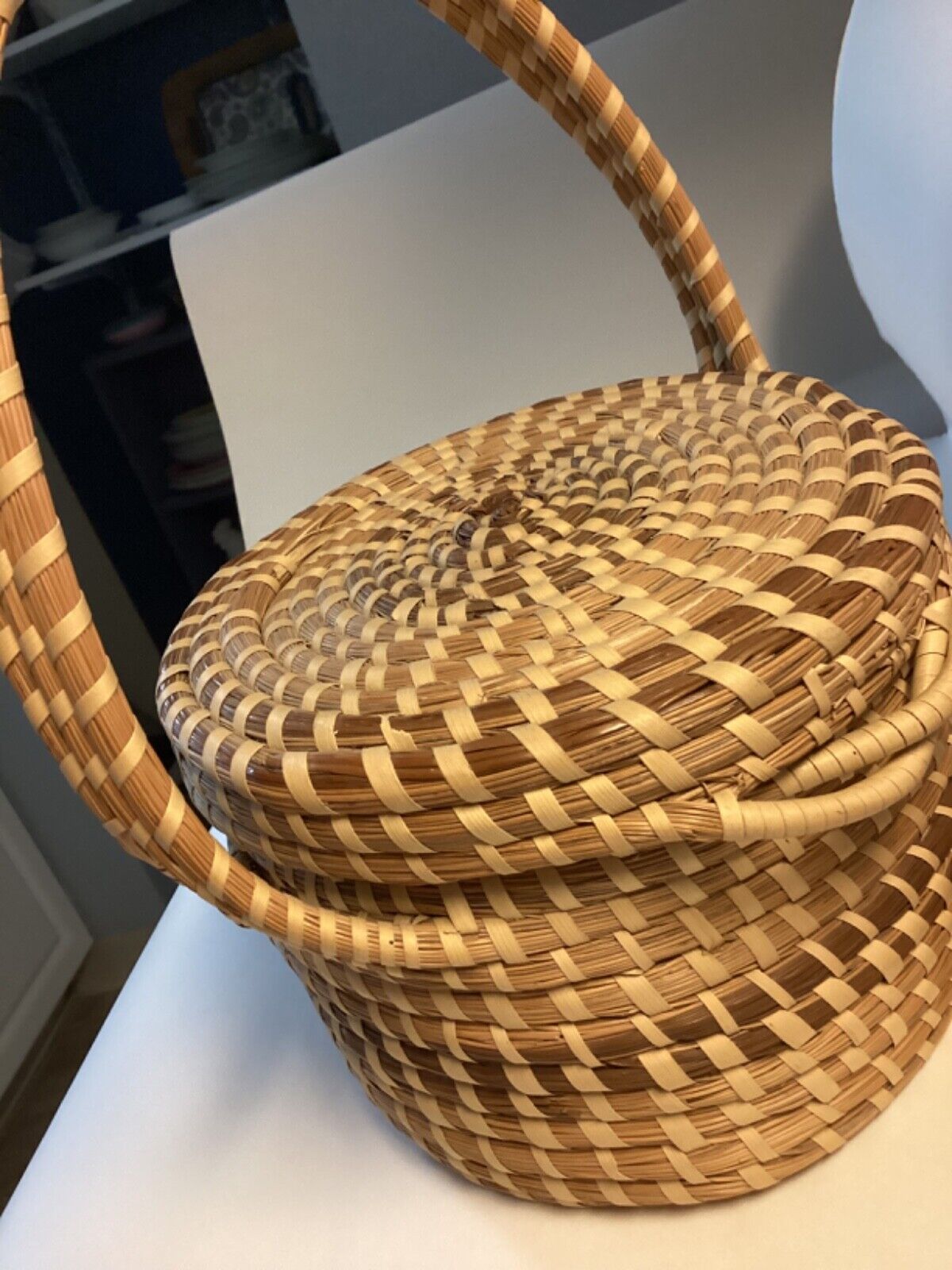 Vintage Handmade Gullah Sweetgrass Basket w/Lid Charleston SC