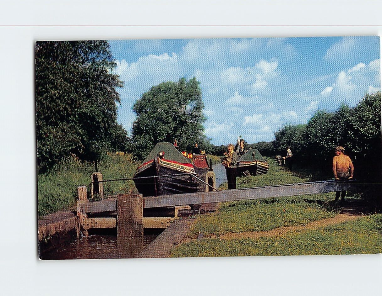 Postcard Narrow Boats Oxford Canal England